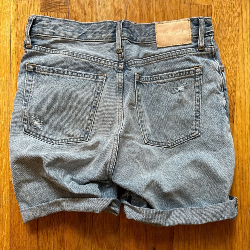 Everlane 90s High Rise Shorts - Picture 2 of 2